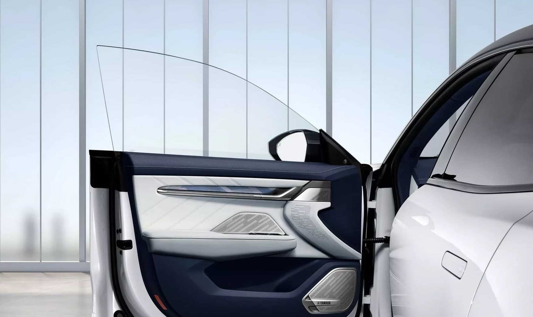 Cửa kính tràn viền thể thao sành điệu